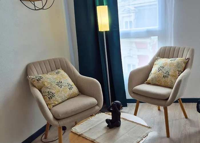 Serenite - Spacieux - Vue - Equipe Apartment Lourdes